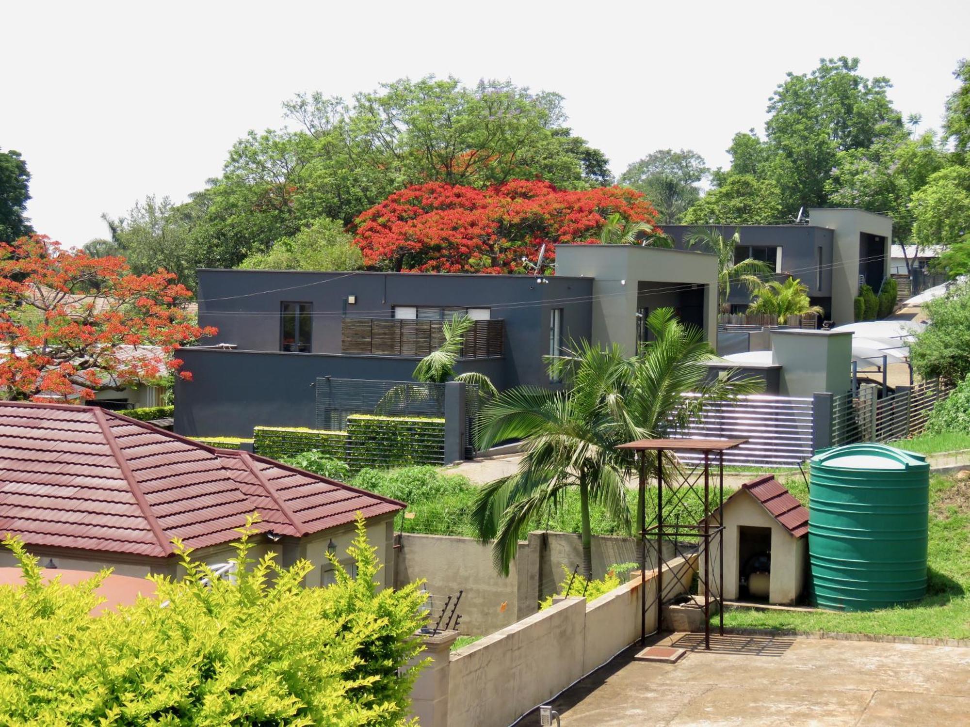 The Executive - Exclusive Self-Catering Apartments - Ezulwini Exterior photo